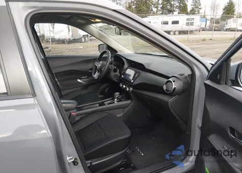 2023 Nissan Kicks Sv Xtronic Cvt z USA, uszkodzony, nr VIN 3N1CP5CV1PL482541